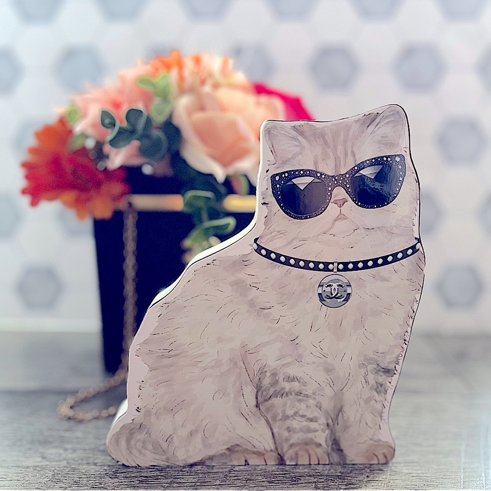 Fashion Cat Wooden Decor